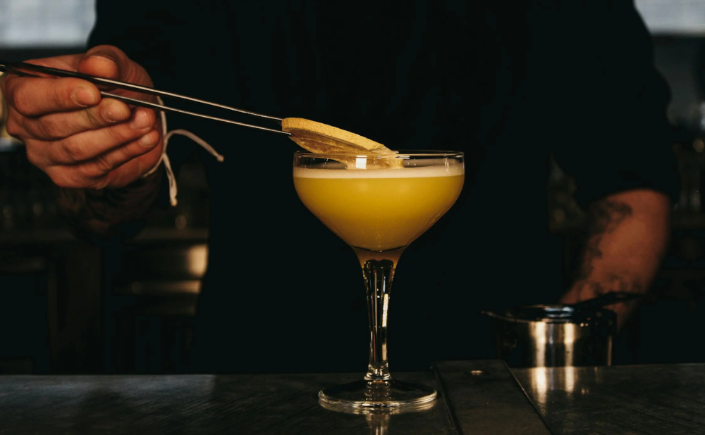 The Ultimate Guide to Making a Delicious Harvey Wallbanger Cocktail