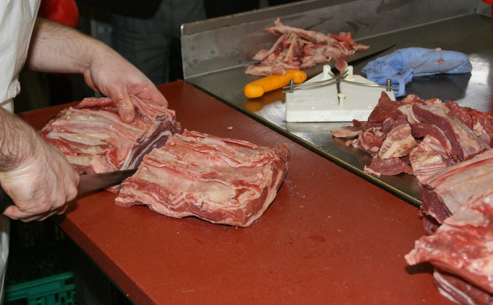 Best Place to Buy Meat: Is it the Butcher Shop or the Supermarket?
