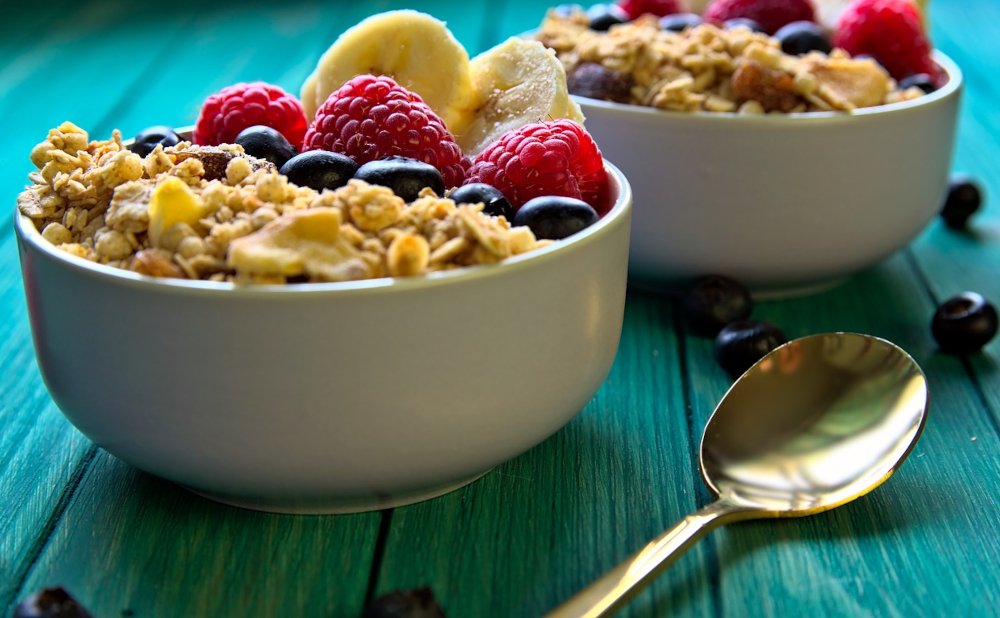 Oatmeal: The Superfood You Should Be Eating Every Day Plus, Amazing Ways to Prepare It