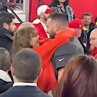 Is Taylor Swift In love With Travis Kelce? Unraveling the Truth