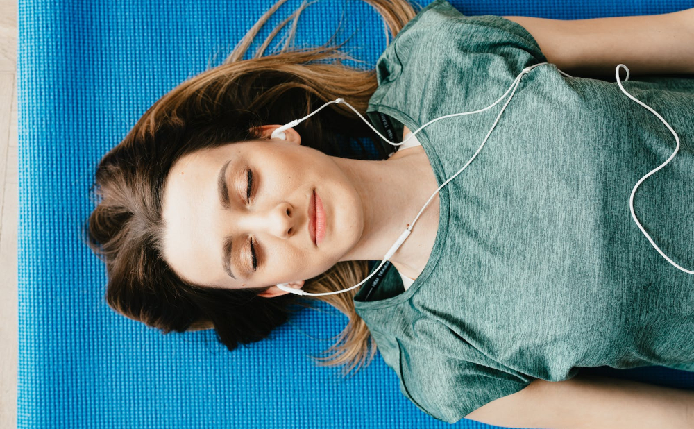 The Benefits of Meditating to Music